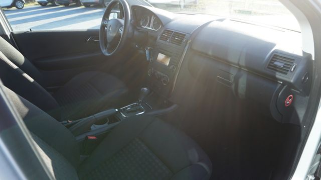 Fahrzeugabbildung Mercedes-Benz A 160 AUTOMATIK+SITZHEIZUNG+TEMPOMAT+PDC