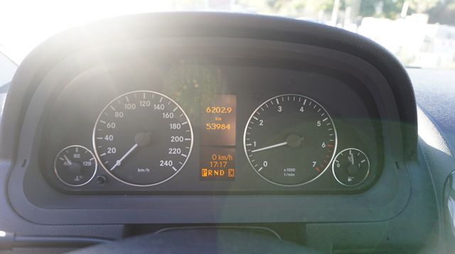 Fahrzeugabbildung Mercedes-Benz A 160 AUTOMATIK+SITZHEIZUNG+TEMPOMAT+PDC