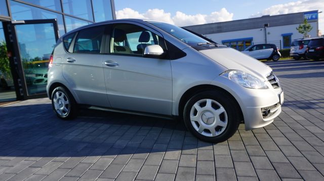 Fahrzeugabbildung Mercedes-Benz A 160 AUTOMATIK+SITZHEIZUNG+TEMPOMAT+PDC