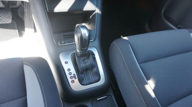Fahrzeugabbildung Volkswagen Golf VI Plus AUTOMATIK+NAVIGATION+SHZ+PDC Life
