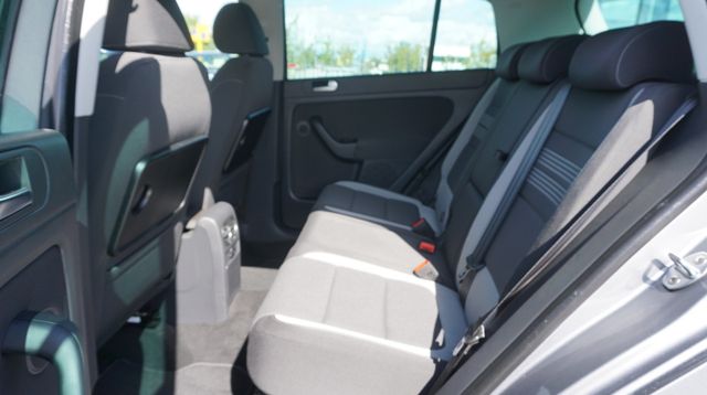 Fahrzeugabbildung Volkswagen Golf VI Plus AUTOMATIK+NAVIGATION+SHZ+PDC Life