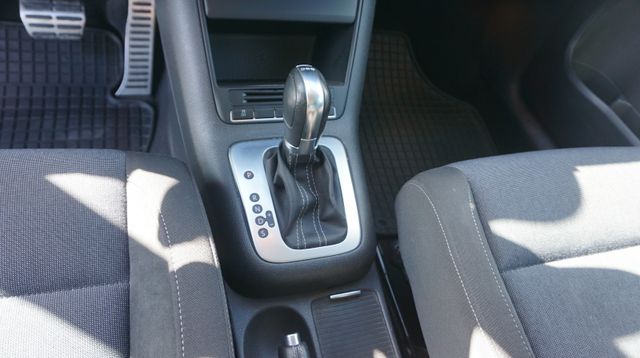Fahrzeugabbildung Volkswagen Golf VI Plus AUTOMATIK+SITZHEIZUNG+TEMPOMAT+PDC