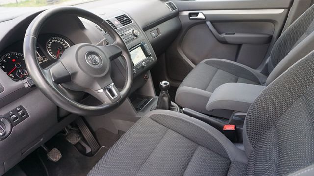 Fahrzeugabbildung Volkswagen Touran NAVIGATION+7 SITZE+SITZHEIZUNG+PDC Comfor