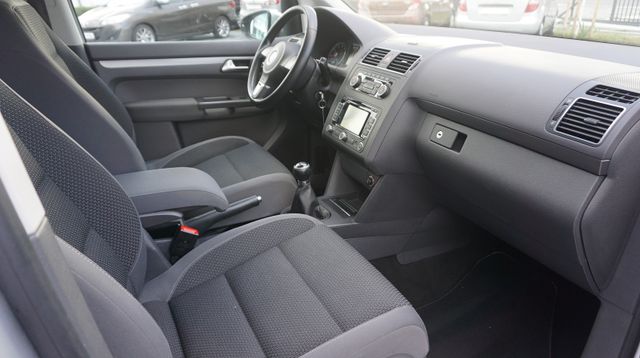 Fahrzeugabbildung Volkswagen Touran NAVIGATION+7 SITZE+SITZHEIZUNG+PDC Comfor