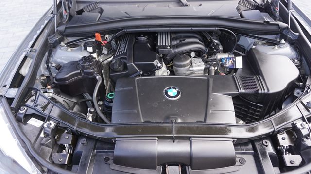 Fahrzeugabbildung BMW X1 AUTOMATIK+PANORAMADACH+KAMERA+NAVI