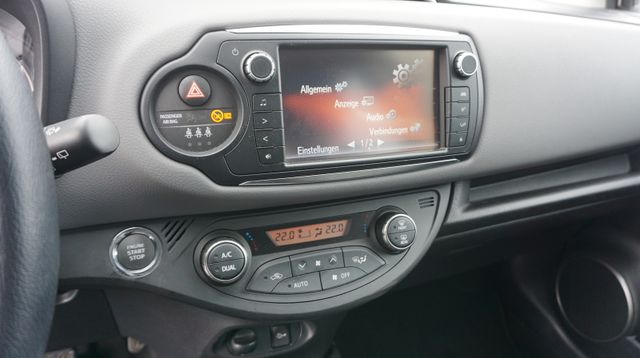 Fahrzeugabbildung Toyota Yaris AUTOMATIK+NAVIGATION+KAMERA+TEMPOMAT Comfo