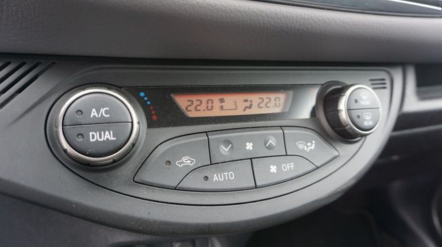 Fahrzeugabbildung Toyota Yaris AUTOMATIK+NAVIGATION+KAMERA+TEMPOMAT Comfo