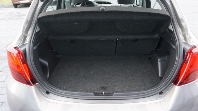 Fahrzeugabbildung Toyota Yaris AUTOMATIK+NAVIGATION+KAMERA+TEMPOMAT Comfo