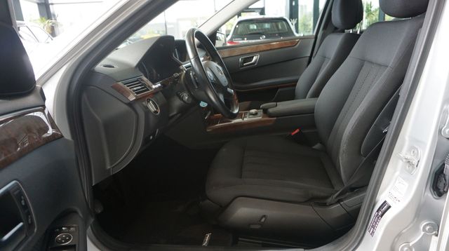 Fahrzeugabbildung Mercedes-Benz E 200 CDI BlueEfficiency AUTOM+NAVI+SHZ+TEMPO