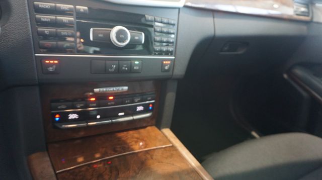 Fahrzeugabbildung Mercedes-Benz E 200 CDI BlueEfficiency AUTOM+NAVI+SHZ+TEMPO