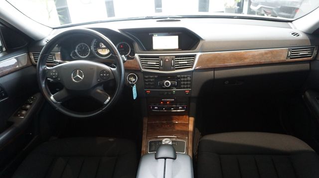 Fahrzeugabbildung Mercedes-Benz E 200 CDI BlueEfficiency AUTOM+NAVI+SHZ+TEMPO