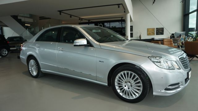 Fahrzeugabbildung Mercedes-Benz E 200 CDI BlueEfficiency AUTOM+NAVI+SHZ+TEMPO