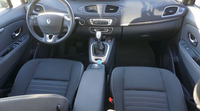 Fahrzeugabbildung Renault Scenic III Limited AUTOMATIK+NAVIGATION+SHZ+PD
