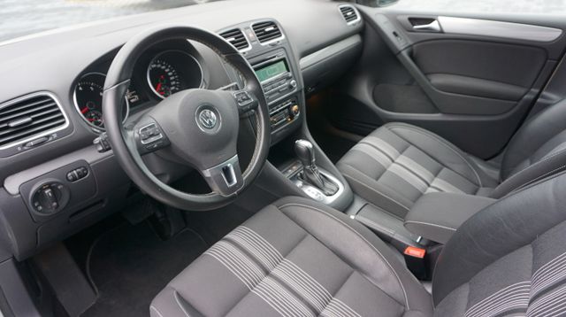 Fahrzeugabbildung Volkswagen Golf Golf VI Match AUTOMATIK+SHZ+TEMPOAT+PDC+