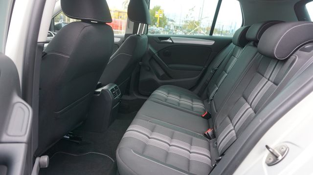 Fahrzeugabbildung Volkswagen Golf Golf VI Match AUTOMATIK+SHZ+TEMPOAT+PDC+