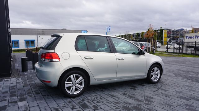 Fahrzeugabbildung Volkswagen Golf Golf VI Match AUTOMATIK+SHZ+TEMPOAT+PDC+