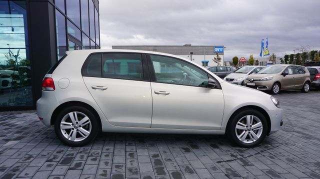 Fahrzeugabbildung Volkswagen Golf Golf VI Match AUTOMATIK+SHZ+TEMPOAT+PDC+