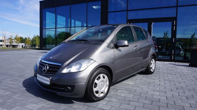 Fahrzeugabbildung Mercedes-Benz A 180 A 180 AUTOMATIK+SITZHEIZUNG+TEMPOMAT+PDC