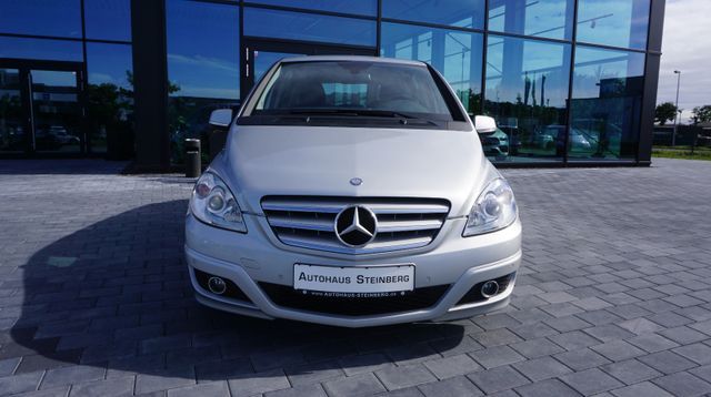 Fahrzeugabbildung Mercedes-Benz B 180 B 180 AUTOMATIK+NAVIGATION+SHZ+TEMPOMAT+