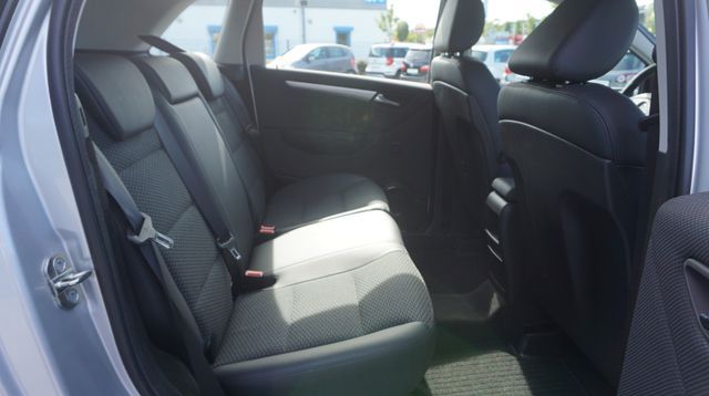 Fahrzeugabbildung Mercedes-Benz B 180 B 180 AUTOMATIK+NAVIGATION+SHZ+TEMPOMAT+