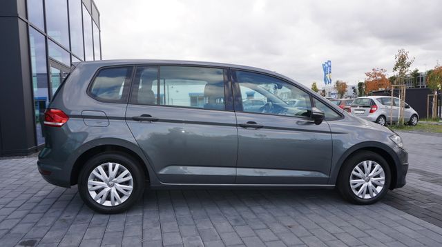 Fahrzeugabbildung Volkswagen Touran AUTOMATIK+NAVI+SHZ+TEMPOMAT Touran Trendl