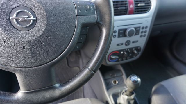 Fahrzeugabbildung Opel Combo KLIMA+AHK+TÜV ASU NEU Tour