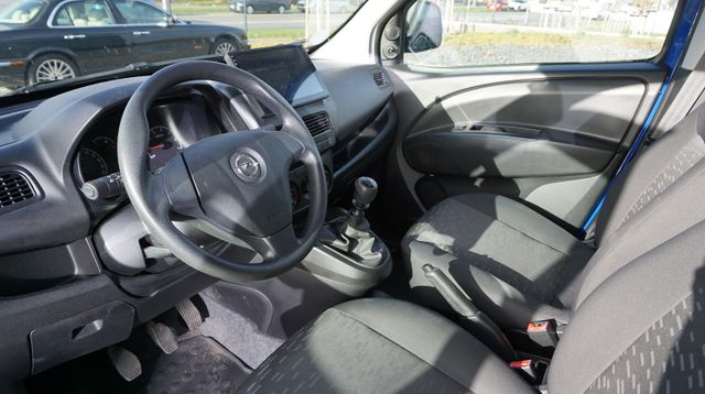 Fahrzeugabbildung Opel Combo NAVIGATION+AHK+EINPARKHILFE Combo D Select