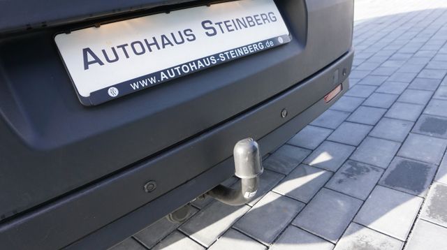 Fahrzeugabbildung Opel Combo NAVIGATION+AHK+EINPARKHILFE Combo D Select