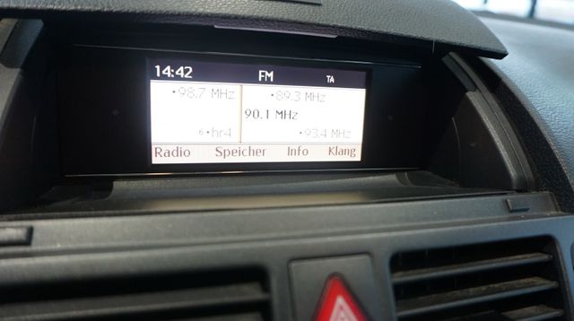 Fahrzeugabbildung Mercedes-Benz C 180 T CGI AUTOMATIK+TEMPOMAT+SHZ+PDC