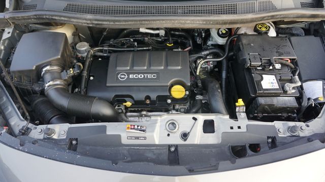 Fahrzeugabbildung Opel Meriva B AUTOMATIK+KAMERA+SHZ+TEMPOMAT Innovatio