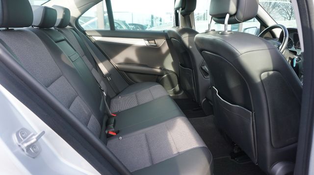 Fahrzeugabbildung Mercedes-Benz C 180 CGI BlueEfficiency AUTOMATIK+SHZ+TEMPOMAT+