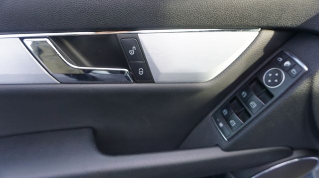 Fahrzeugabbildung Mercedes-Benz C 180 CGI BlueEfficiency AUTOMATIK+SHZ+TEMPOMAT+