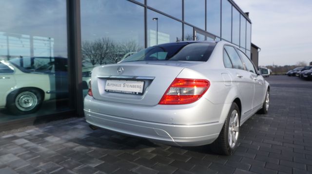 Fahrzeugabbildung Mercedes-Benz C 180 CGI BlueEfficiency AUTOMATIK+SHZ+TEMPOMAT+