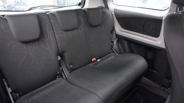 Fahrzeugabbildung Toyota Yaris KLIMA+EINPARKHILFE+TÜV ASU NEU Cool+