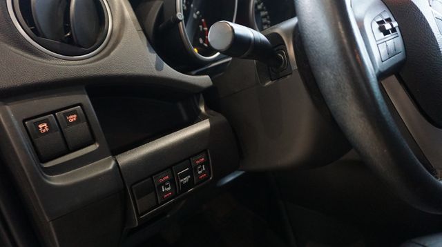 Fahrzeugabbildung Mazda 5 NAVIGATION+7 SITZE+XENON+LEDER+PDC Sports-Line