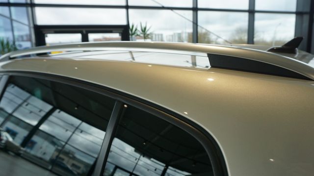 Fahrzeugabbildung Volkswagen Golf VI Plus AUTOMATIK+NAVIGATION+BI XENON+AHK S