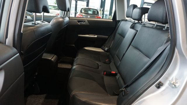 Fahrzeugabbildung Subaru Forester KAMERA+LEDER+PANO+ALLRAD+AHK Exclusive