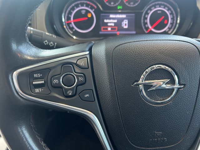 Fahrzeugabbildung Opel Insignia A Sports Tourer TEMPOMAT+AHK+PDC Select