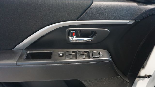 Fahrzeugabbildung Mazda 5 NAVIGATION+SHZ+TEMPOMAT+PDC Edition 40 Jahre