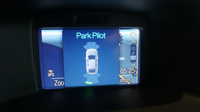 Fahrzeugabbildung Ford Fiesta AUTOMATIK+NAVIGATION+SITZHEIZUNG+PDC Tita