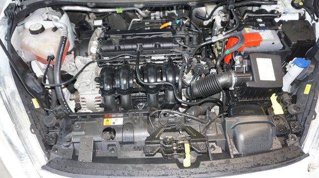 Fahrzeugabbildung Ford Fiesta AUTOMATIK+NAVIGATION+SITZHEIZUNG+PDC Tita