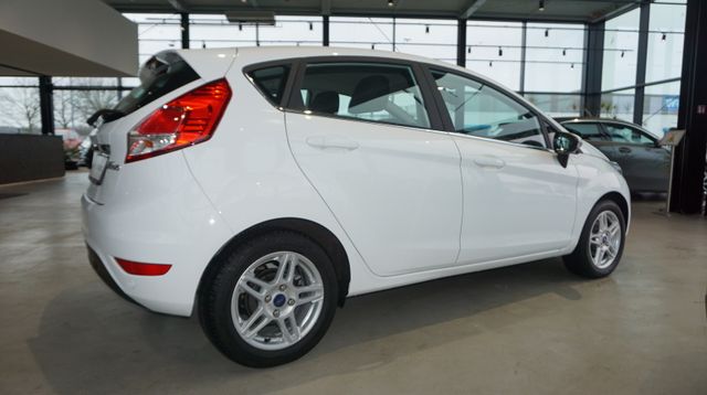 Fahrzeugabbildung Ford Fiesta AUTOMATIK+NAVIGATION+SITZHEIZUNG+PDC Tita