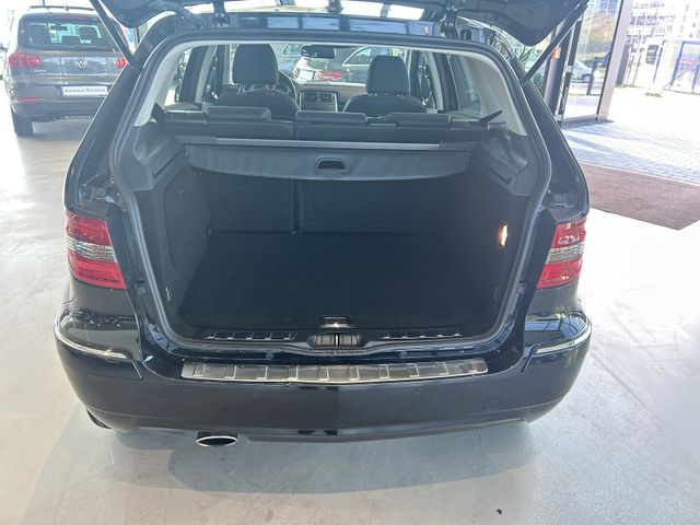 Fahrzeugabbildung Mercedes-Benz B 200 AUTOMATIK+SITZHEIZUNG+TEMPOMAT+PDC