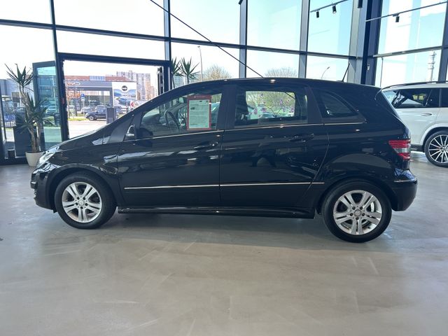 Fahrzeugabbildung Mercedes-Benz B 200 AUTOMATIK+SITZHEIZUNG+TEMPOMAT+PDC