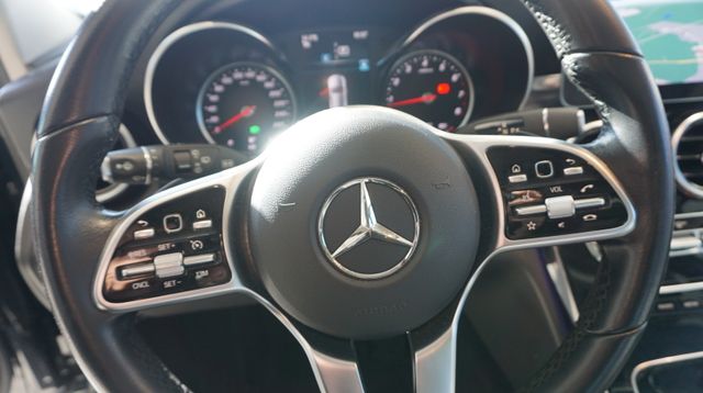Fahrzeugabbildung Mercedes-Benz C 180 C 180 C T-Modell C 180 T AUTOMATIK+NAVI