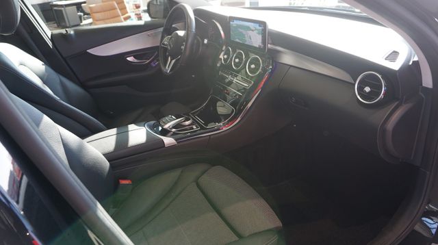 Fahrzeugabbildung Mercedes-Benz C 180 C 180 C T-Modell C 180 T AUTOMATIK+NAVI