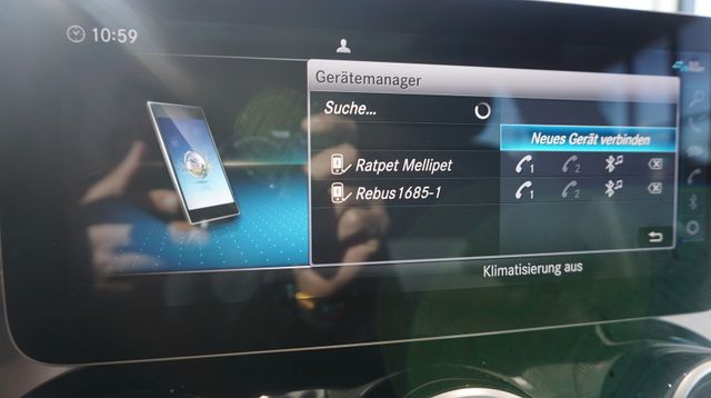 Fahrzeugabbildung Mercedes-Benz C 180 C 180 C T-Modell C 180 T AUTOMATIK+NAVI