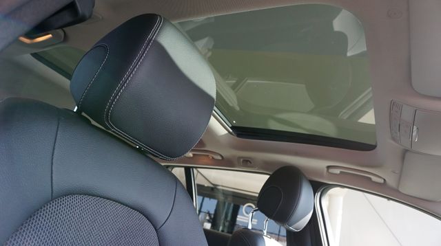 Fahrzeugabbildung Mercedes-Benz C 180 C 180 C T-Modell C 180 T AUTOMATIK+NAVI