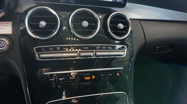 Fahrzeugabbildung Mercedes-Benz C 180 C 180 C T-Modell C 180 T AUTOMATIK+NAVI
