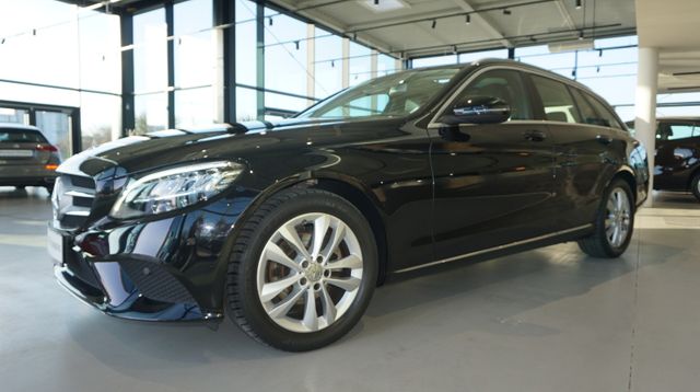 Fahrzeugabbildung Mercedes-Benz C 180 C 180 C T-Modell C 180 T AUTOMATIK+NAVI